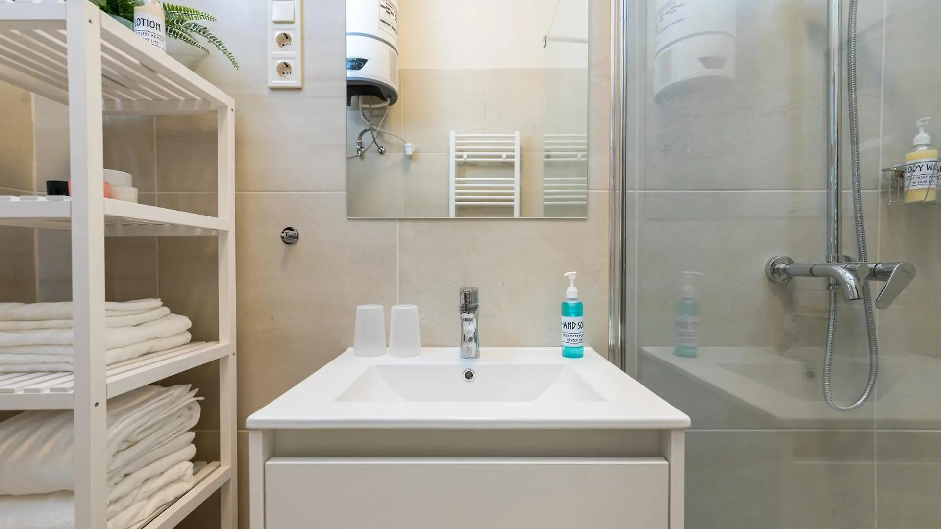 Charming Downtown Apartment Budapest