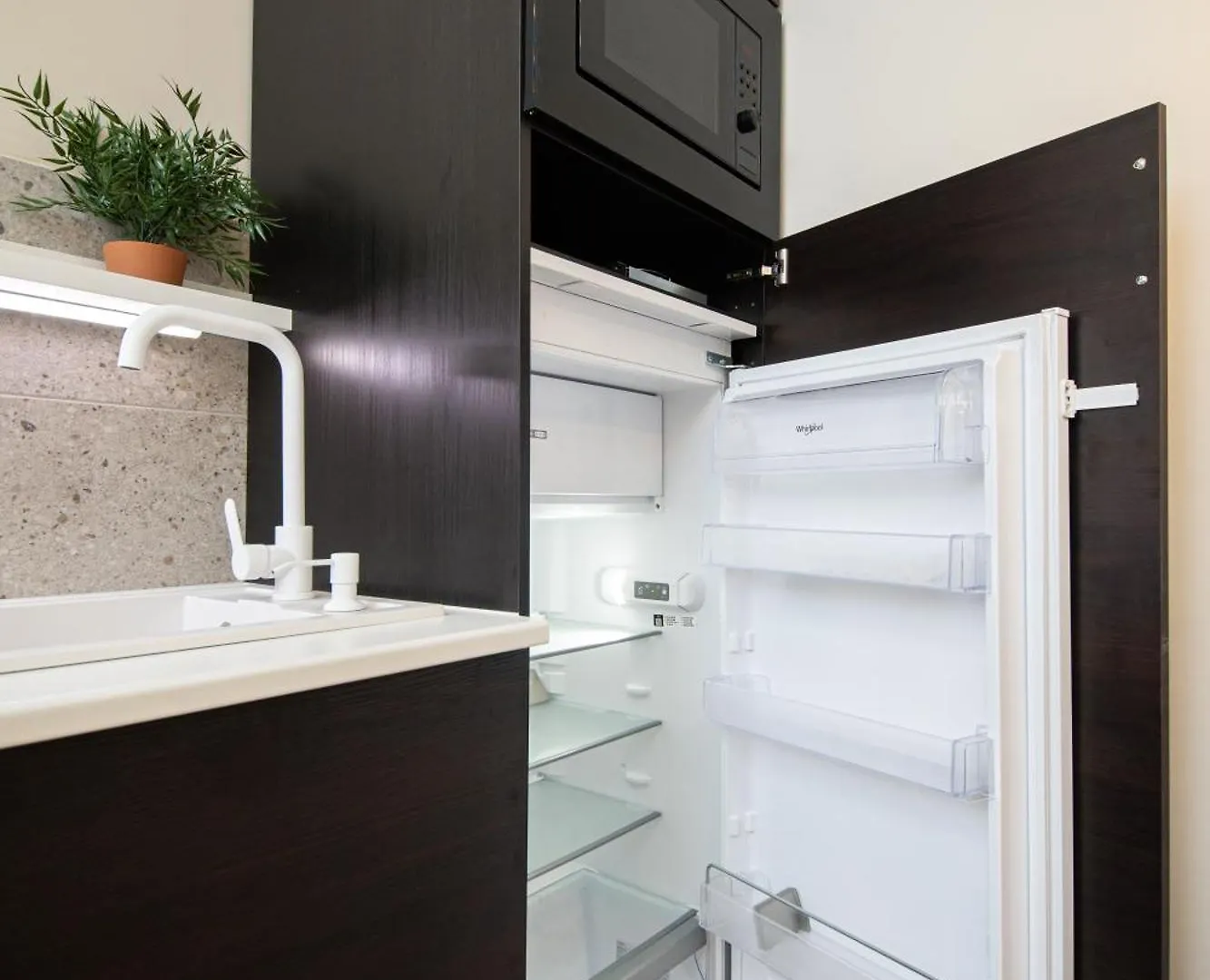 Charming Downtown Apartment Budapest