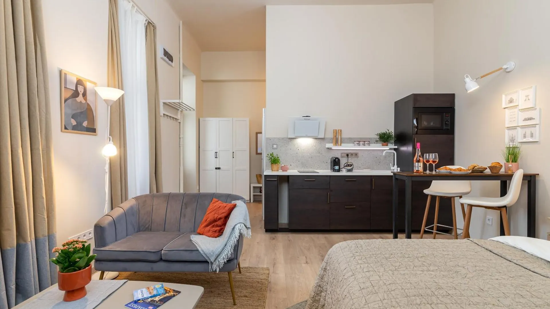 Charming Downtown Apartment Budapešť